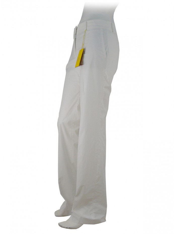 Pantalone Donna largo, vestibilità regolare, tasche modello americano.