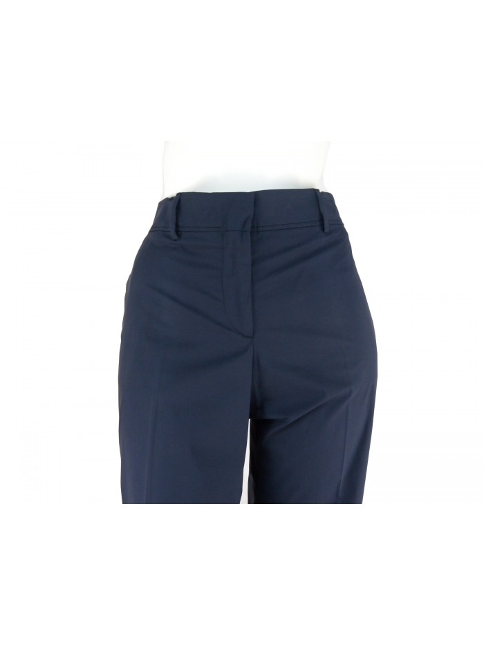 Pantalone Donna largo, vestibilità regolare, tasche modello americano.