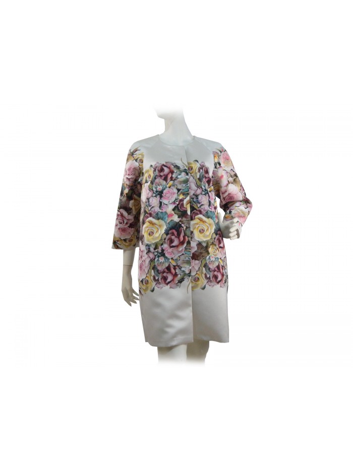 Woman jacket chanel duster, central part and 3/4 sleeves Woman jacket chanel duster, central part and 3/4 sleeves