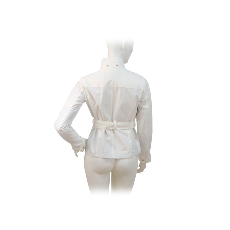 Short women's jacket with 4 pockets lined pressure buttons with adjustable belt.