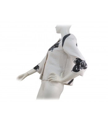 Short women's jacket, round collar, embossed damask fabric 2