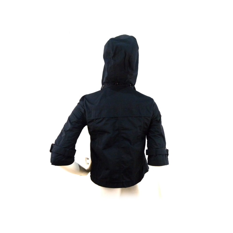 Short women's jacket with 3/4 sleeve buttons with adjustable belt and removable hood.