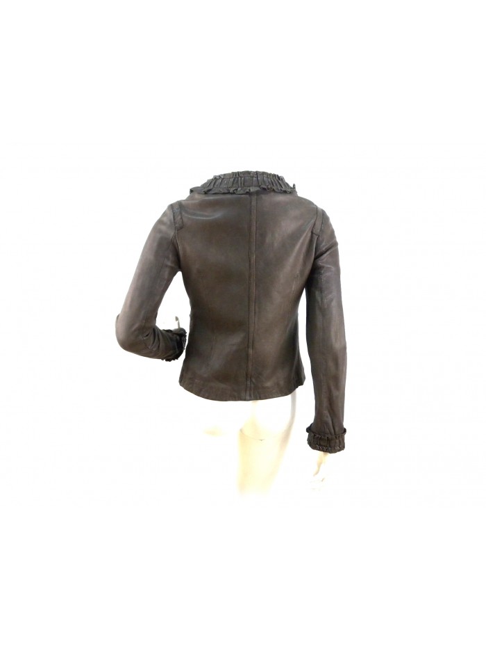 Women's jacket lined chanel, leather curl along the edges