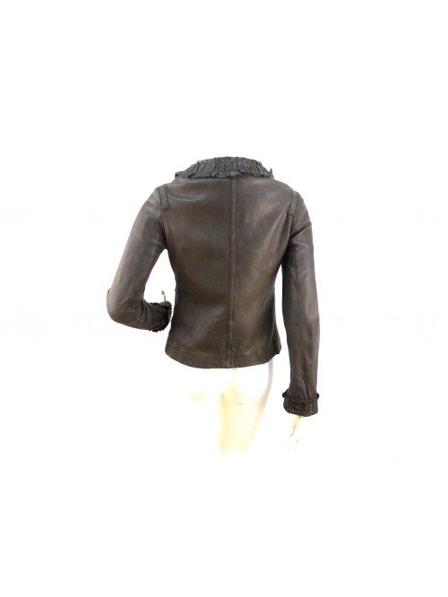 Women's jacket lined chanel, leather curl along the edges