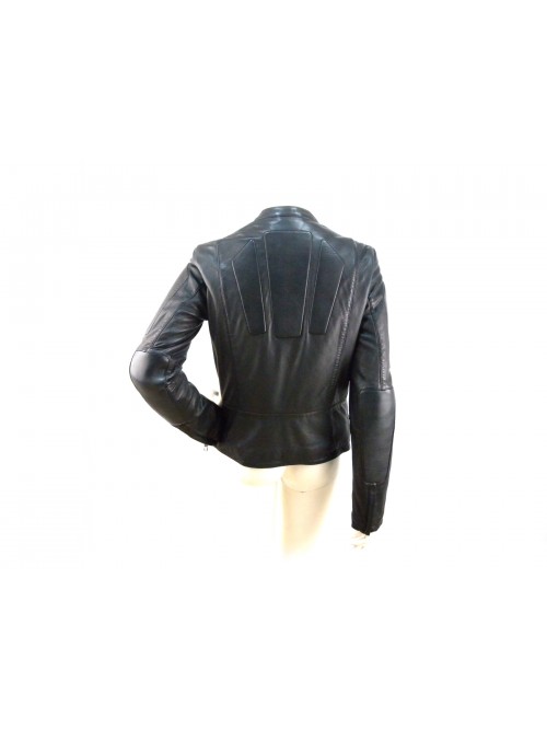 Woman biker jacket lined with light quilt