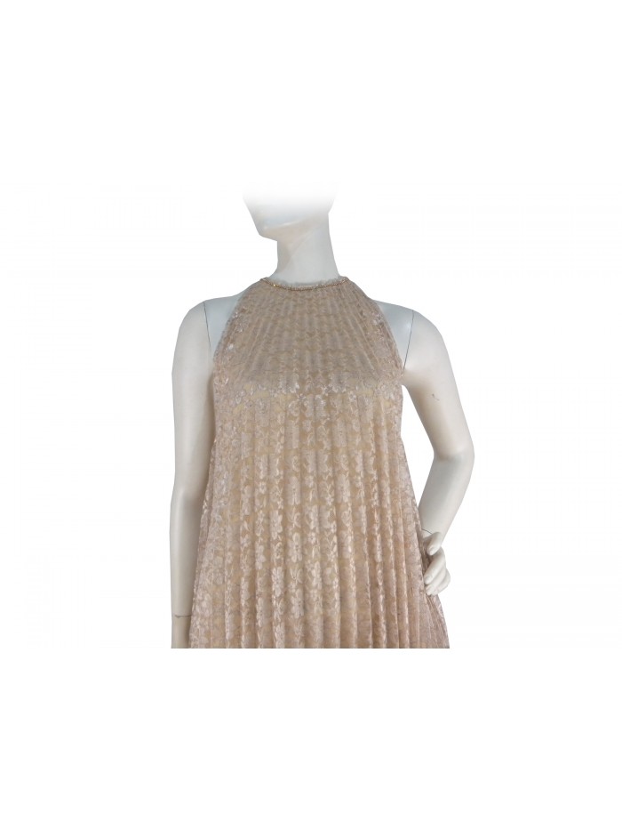 Woman dress American model neckline, throat lap with glitter