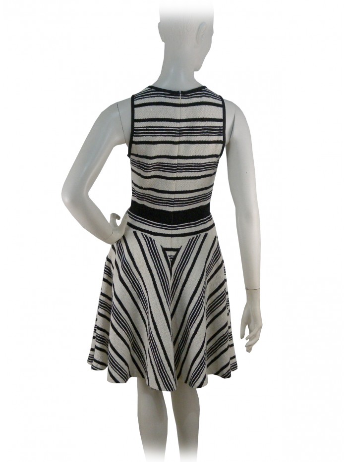 Woman dress wide shoulder, striped pattern, worked effect fabric