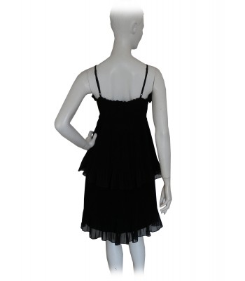 Woman dress with shoulder strap and bodice with pleated flounce. 2