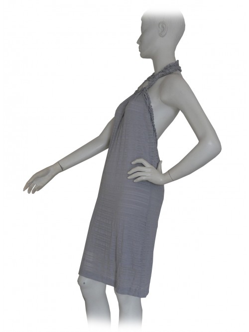 Vestito Donna spalla scoperta con decori pietre bianche e trasparenti.