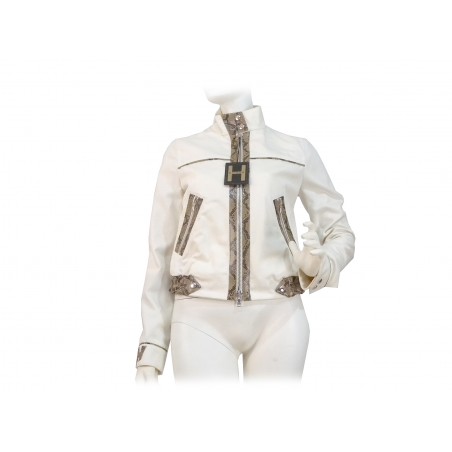 Short slim woman jacket with animalier contrast zip. Short slim woman jacket with animalier contrast zip.