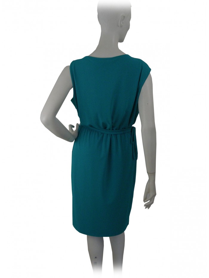 Dress woman sleeveless knit, stone inserts on the neck