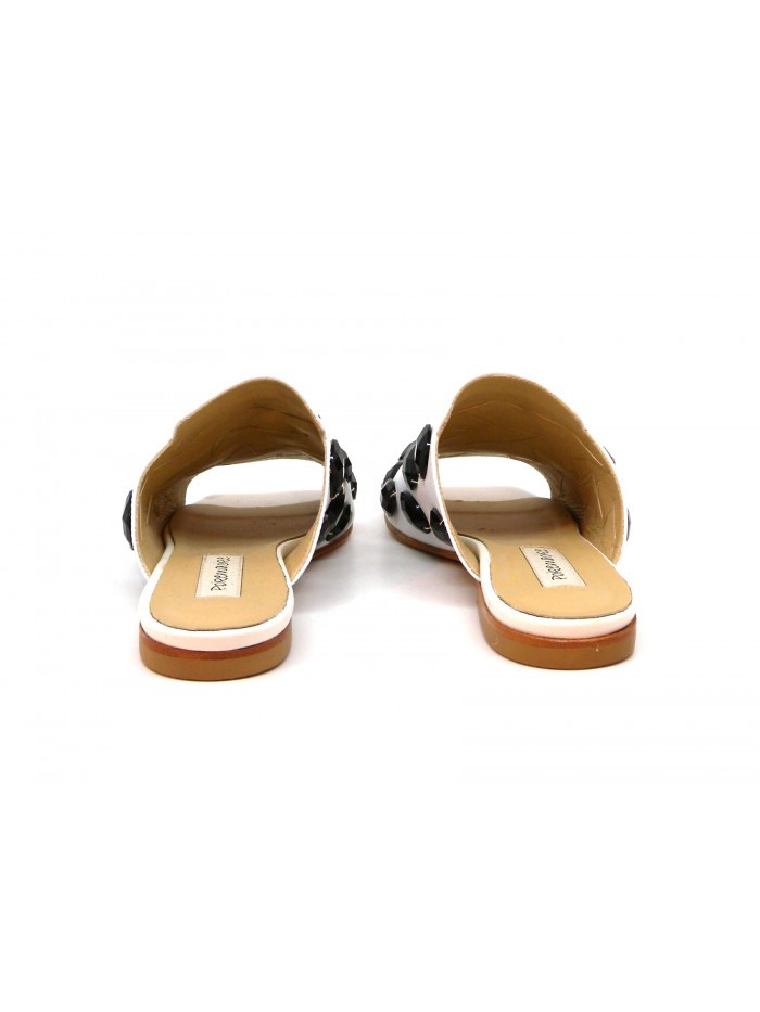 Perseus low model woman sandals with black oval mirror stones