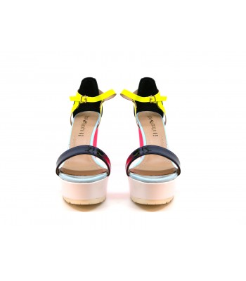 Woman sandals glossy fluo paint, high heel with white wedge. 2