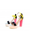 Sandali Donna vernice glossy fluo, tacco alto con zeppa bianca.