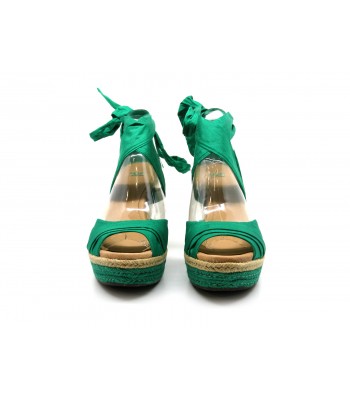 Sandals Woman model Lucianna with wedge covered in straw 2