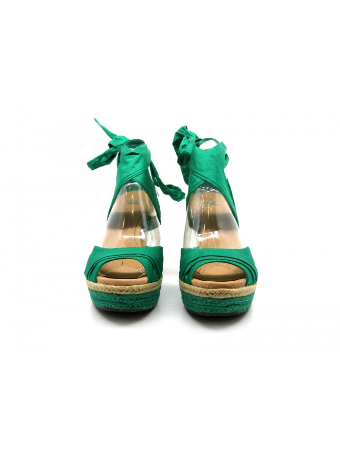 Sandals Woman model Lucianna with wedge covered in straw