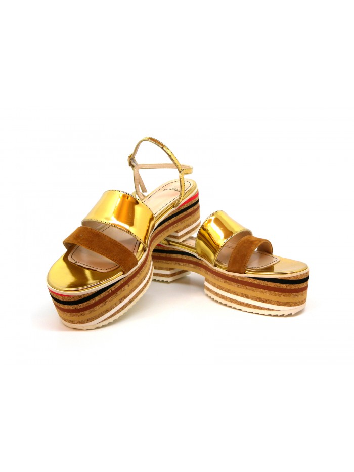 Women's sandals with wedge covered in dark cork multicolor stripes.