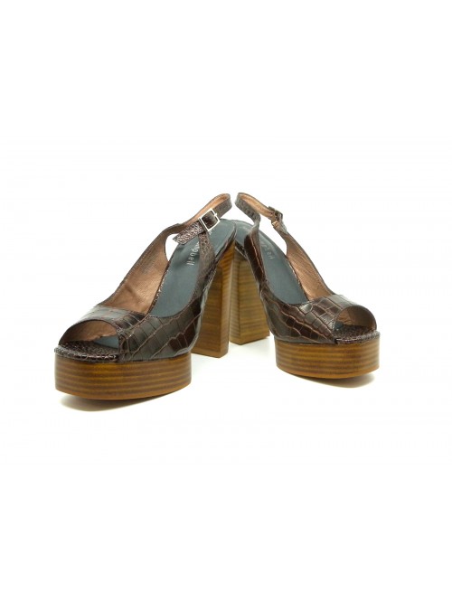 Sandali Donna con zeppa e tacco effetto legno striato, pelle croco calf.