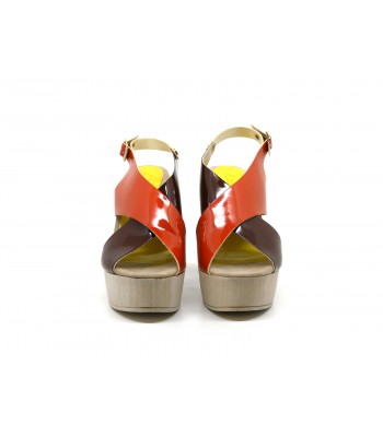 Women's sandals with 130mm heel and wedge sole, glossy effect with buckle 2