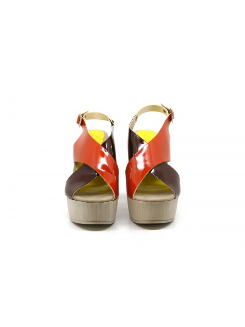 Women's sandals with 130mm heel and wedge sole, glossy effect with buckle