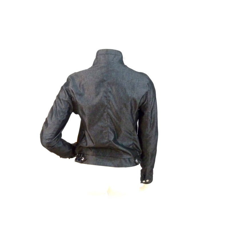 Short slim woman jacket with animalier contrast zip.