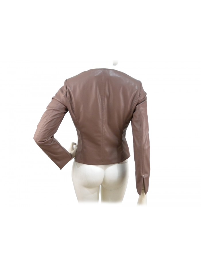 Flared women's chanel jacket with central closure and side pockets