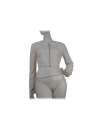 Short woman jacket with short zip and silver zip closure.