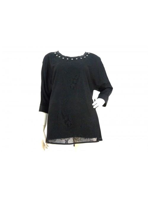 Wide women's blouses with lace-effect front with studs Wide women's blouses with lace-effect front with studs