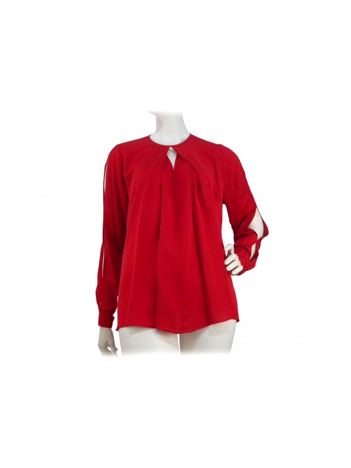 Blouse shirt, closed throat lap with button Blouse shirt, closed throat lap with button