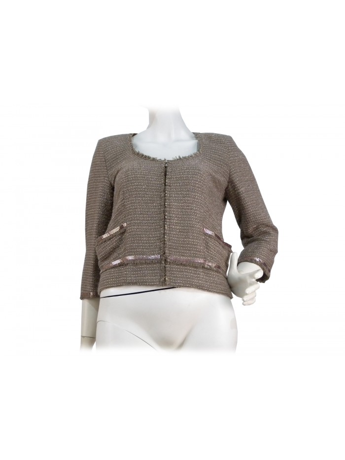 Short chanel women's jacket, 3/4 sleeve, fringed edging Short chanel women's jacket, 3/4 sleeve, fringed edging