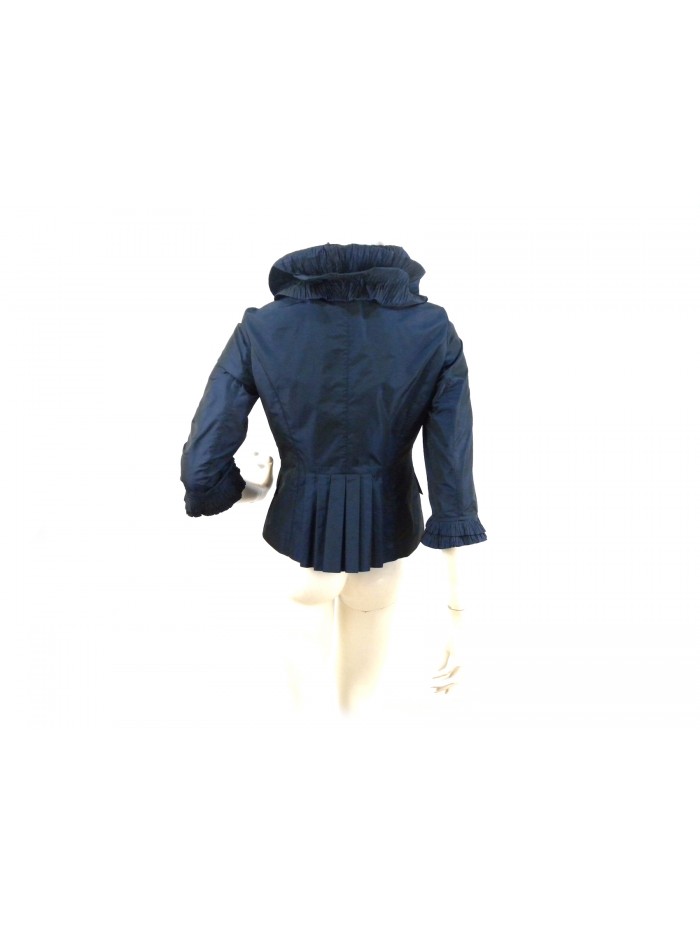 Short pleated woman jacket, 3/4 sleeve, fake side pockets