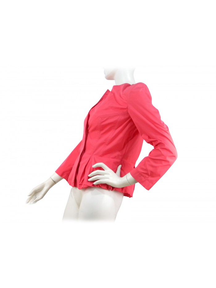Flared women's jacket, curl on the lower edge, neck down