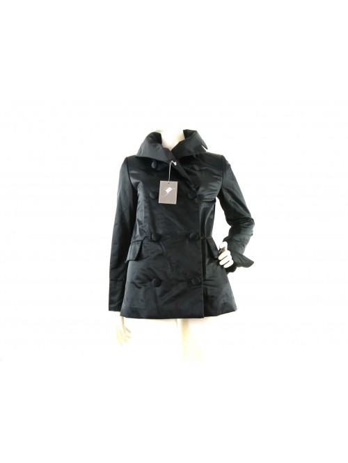 Women's jacket with double-breasted pattern with matching buttons Women's jacket with double-breasted pattern with matching buttons