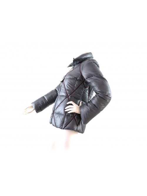 Loose-fit woman's jacket, leg length