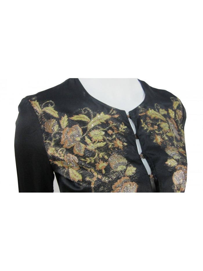 Caftan model woman shirt, long sleeve with embroidered decoration