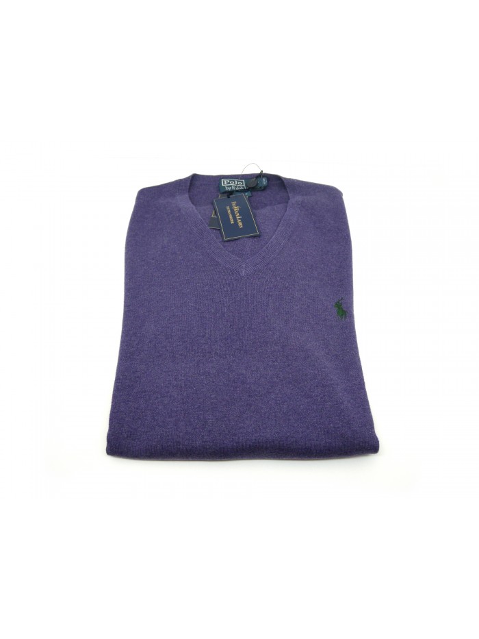 Slim Fit men's shirt, V-neck. Slim Fit men's shirt, V-neck.