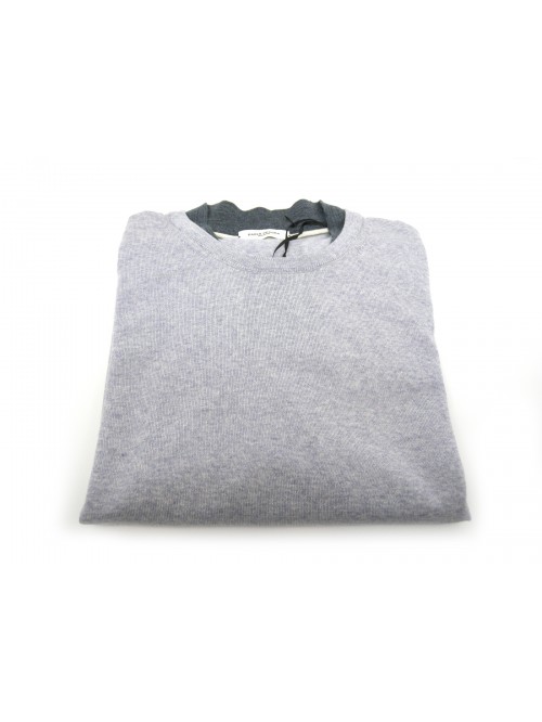 Maglia uomo modello collo a giro doppio strato a contrasto. Maglia uomo modello collo a giro doppio strato a contrasto.