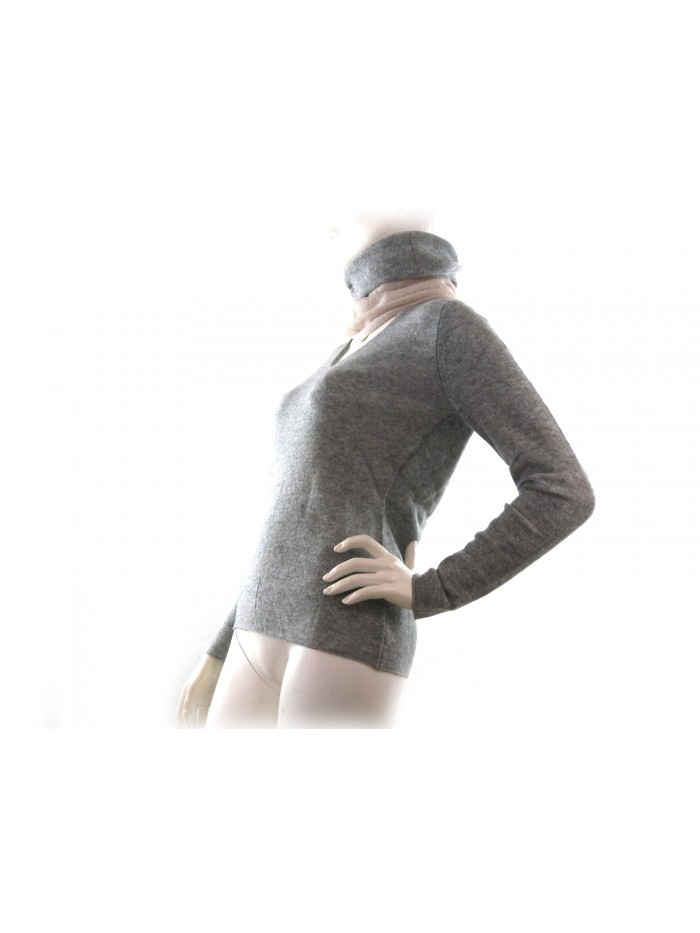 Women's shirt art.W03012, 100% Cashmere Made in Italy, wide V-neck