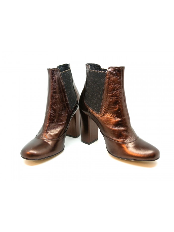 Woman shoe Mod. Tronchetto Tacco Tondo Rame, antique effect leather, elastic side, 100 mm heel