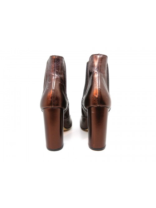 Woman shoe Mod. Tronchetto Tacco Tondo Rame, antique effect leather, elastic side, 100 mm heel