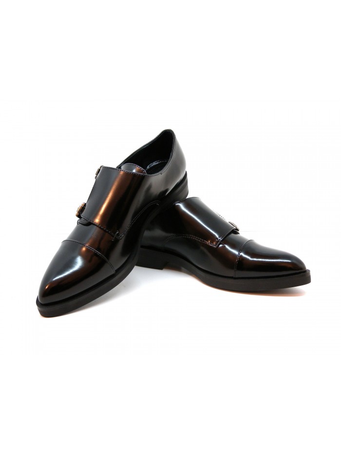 Woman shoe art. 2844 Abrasiv Black, glossy brushed leather, side closure with double buckle, model with narrow tip.