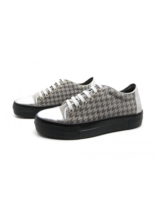 Woman shoe Mod. 3481 Laminated Silver Houndstooth lace up with rub Woman shoe Mod. 3481 Laminated Silver Houndstooth lace up with rub