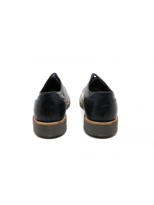 Men's shoe Art. Eliot Tamp Crust, model low polacchino, round toe, contrast piping, brushed leather Made in Italy.