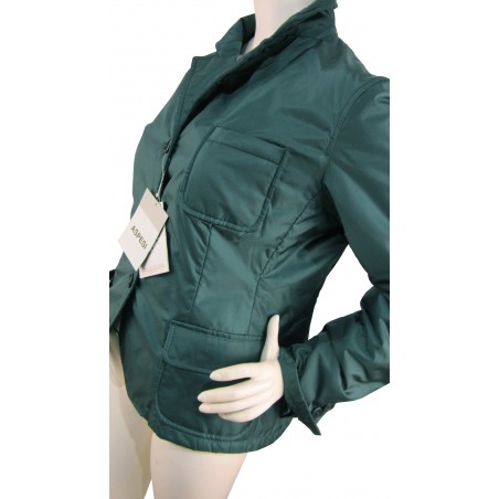 Donna Ricciola Winter jacket, men's cut with flared buttons.
