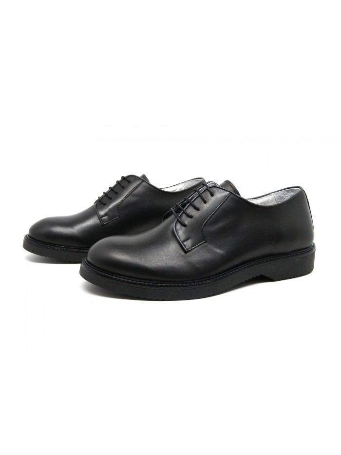 Man shoe Mod. 5170 Dover Black, regular pattern, round toe, waxed laces, brushed leather Made in Italy. Man shoe Mod. 5170 Dover Black, regular pattern, round toe, waxed laces, brushed leather Made in Italy.
