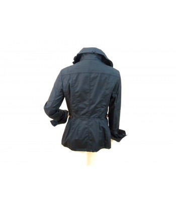 Women's jacket with drawstring at the waist and elbow patches and cuffs. 2