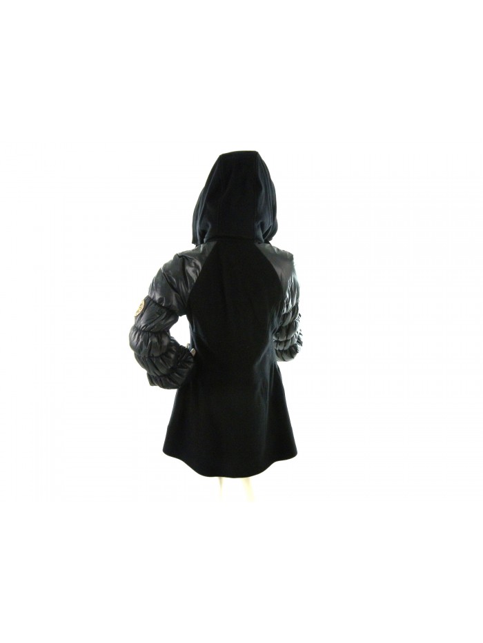 Mod. 25M8013 woman jacket, flared model, gold central zip closure,