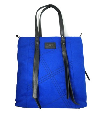 Woman bag Mod. Shopper NS Blue Electric, contrast stitching panels, adjustable handle, internal compartments, zipped closure. 2