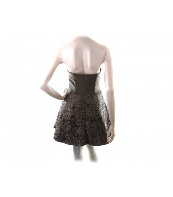 Mod. Celin woman dress, low-cut strapless model, smooth upper part and flared underside with decorative lace pattern. 2