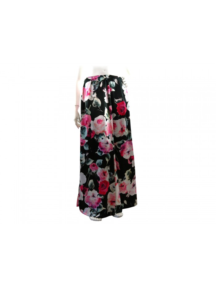 Women's skirt Art. 4347, wide model, heel length with taffeta effect pleats. Women's skirt Art. 4347, wide model, heel length with taffeta effect pleats.